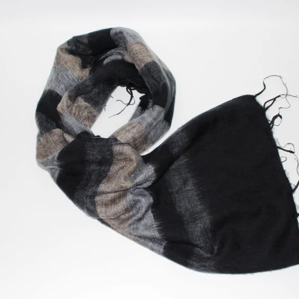 Yak Wool Shawl (YS23)