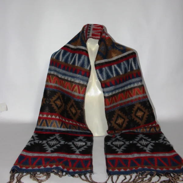 Half Design Shawl (HS12)